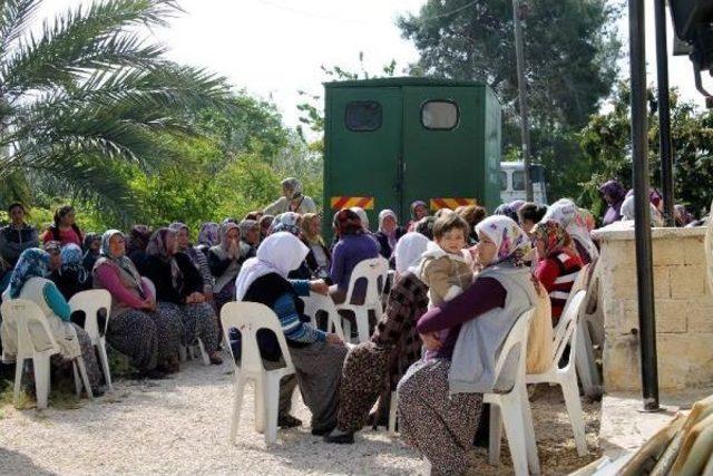 Mersin de Otomobil Sulama Kanalına Düştü: 3 Ölü, 1 Yaralı 2