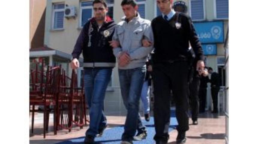 Playstation Kafede Hırsızlığa 2 Tutuklama