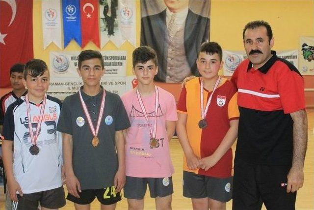 23 Nisan Masa Tenisi Şenliği Sona Erdi 1