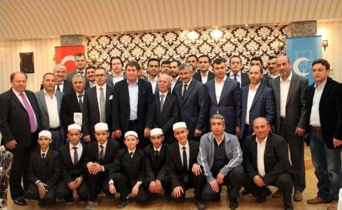 Esenyurt İlim Yayma Cemiyeti Yemekte Buluştu