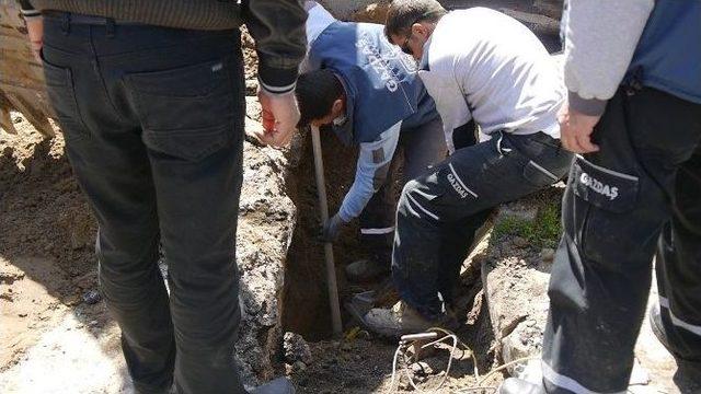 Edirne&rsquo;de Patlayan Doğalgaz Borusu Tedirgin Etti 3