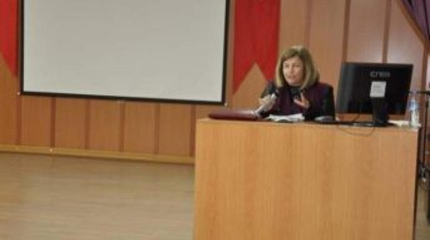 Cezaevinde, Kitap Ve K&uuml;t&uuml;phane İle İlgili Seminer