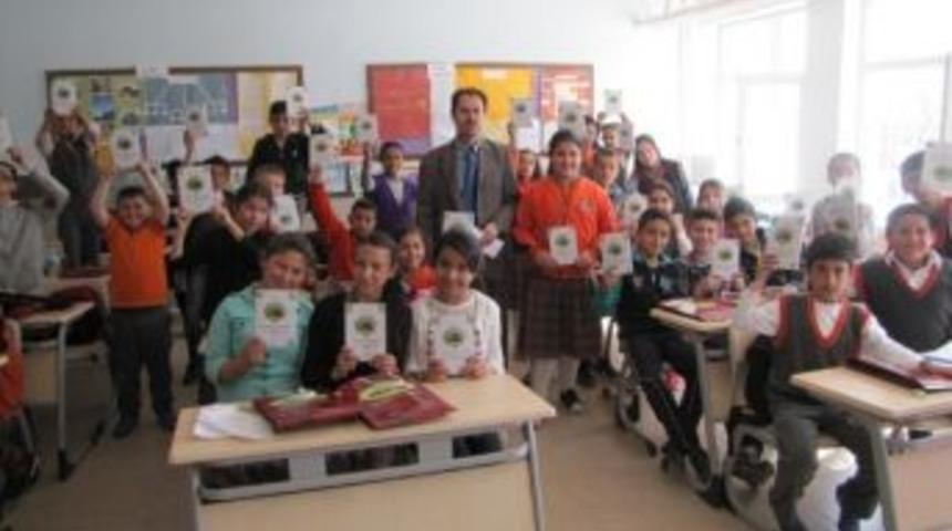 Yerk&ouml;y&rsquo;de &Ouml;ğrencilere Kutlu Doğum Hediyesi