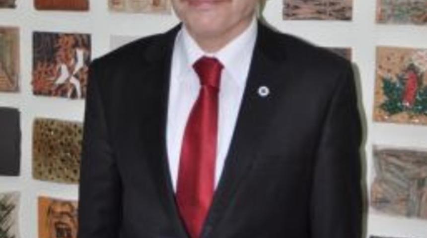 Uşak &Uuml;niversitesi'nde Rekt&ouml;rl&uuml;k Se&ccedil;iminden Prof. &Ccedil;elik, Birinci &Ccedil;ıktı