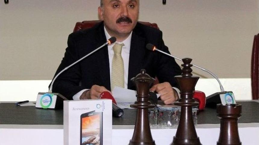 Uluslararası &Ouml;d&uuml;ll&uuml; Satran&ccedil; Turnuvası Ordu&rsquo;da