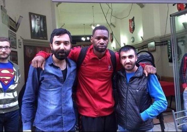 Sosyal Medya Bu Kareyi Konuşuyor 1
