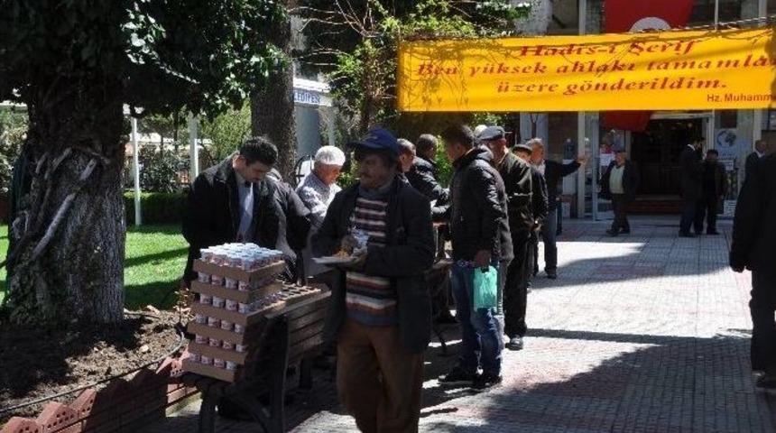 Boz&uuml;y&uuml;k&rsquo;te Kutlu Doğum Aşı İkram Edildi