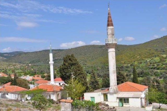 Zeytineli Köyü'nde Çifte Cami Tartışması