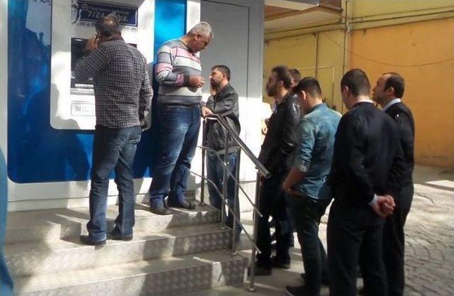 Malatya’da Banka Atm’sinde Tuzak