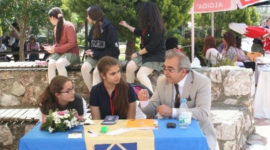 Halıcı Ahmet Urkay&rsquo;da &Uuml;niversite Tanıtım G&uuml;nleri