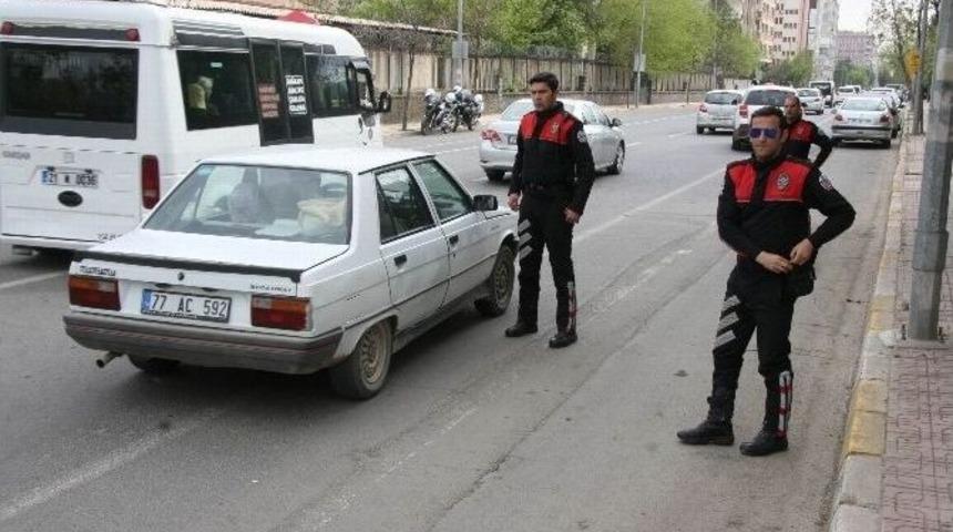 Diyarbakır&rsquo;da Asayiş Uygulaması Yapıldı