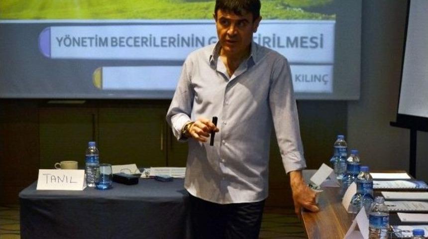 Ey&uuml;p Belediyesi Birim M&uuml;d&uuml;rleri &lsquo;etkin Y&ouml;netim&rsquo; Eğitimine Katıldı