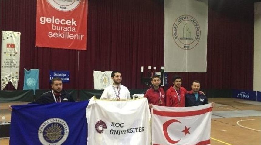 T&uuml;rkiye &Uuml;niversiteler Arası Eskrim Şampiyonası Sona Erdi