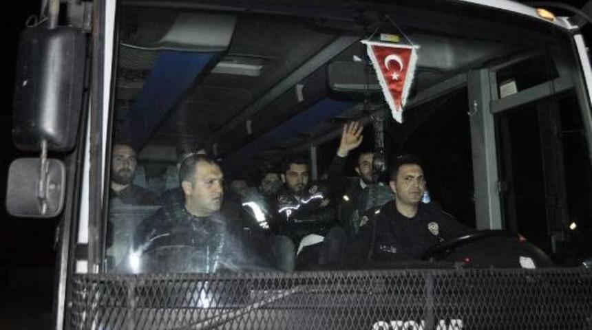 Tutuklanan 17 Polis Silivri Cezaevi'nde