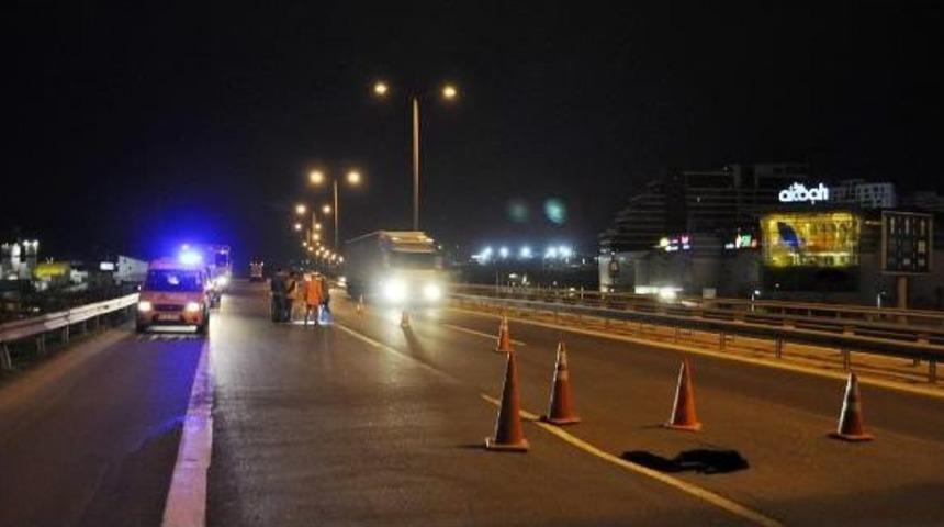 Tem Otoyolu'nda Bir Metrelik &Ccedil;&ouml;kme