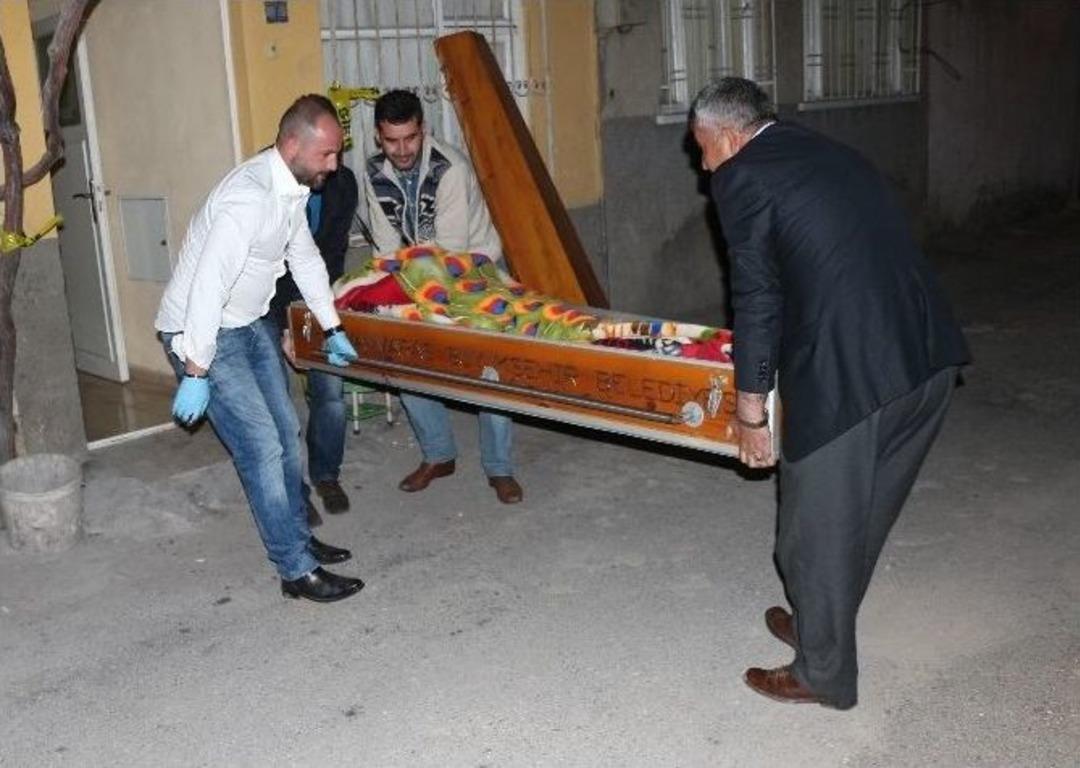 Suriyeli &Ouml;ğretmen Boğazı Kesilerek &Ouml;ld&uuml;r&uuml;ld&uuml;