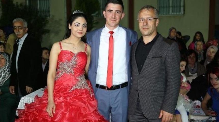 Efeler Belediyesi&rsquo;nde Nişan Sevinci