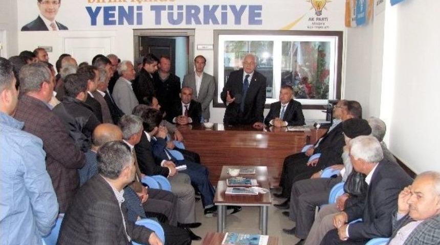 Erdoğan&rsquo;ı Arabanlı Esnaflar Kucakladı