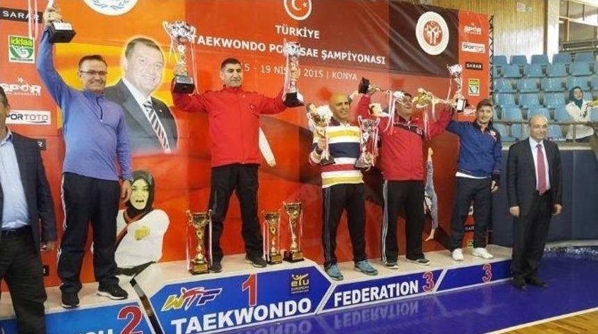 Taekwondo&rsquo;da 2 Kupa Birden