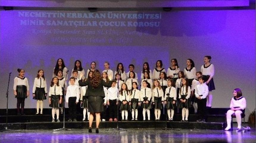 Ne&uuml; Minik Sanat&ccedil;ılar &Ccedil;ocuk Korosu Afyon&rsquo;da Sahne Aldı
