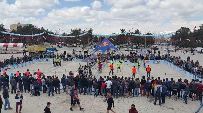 Sokak Futbolu Heyecanı Erzurum&rsquo;daydı