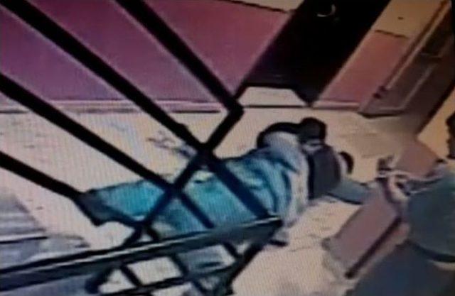 Kafasına Kazak Ge&ccedil;irip Gasp Ettiler 1