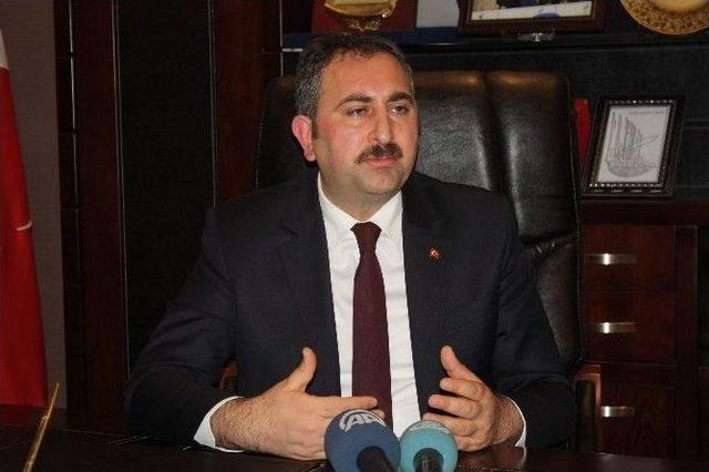 Abdulhamit Gül, Kılıçdaroğlu’nun Seçim Vaatlerini Eleştirdi