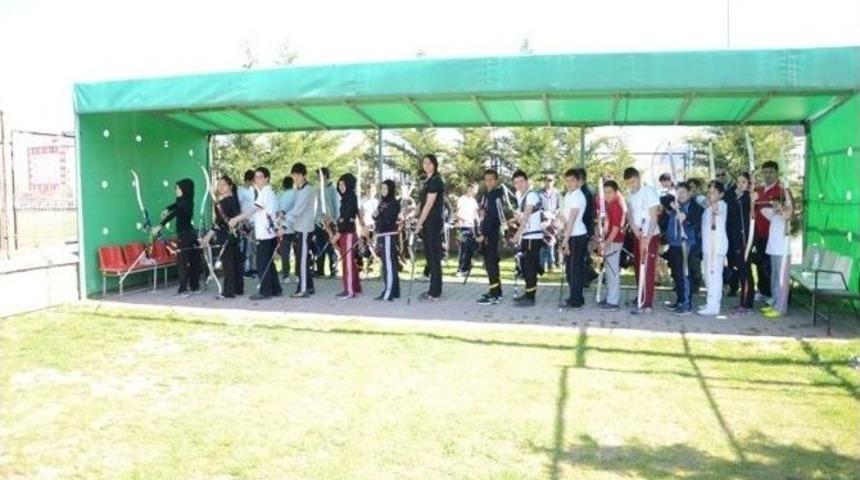 Ok&ccedil;ular Yaylarını T&uuml;rkiye Şampiyonası İ&ccedil;in Gerdi