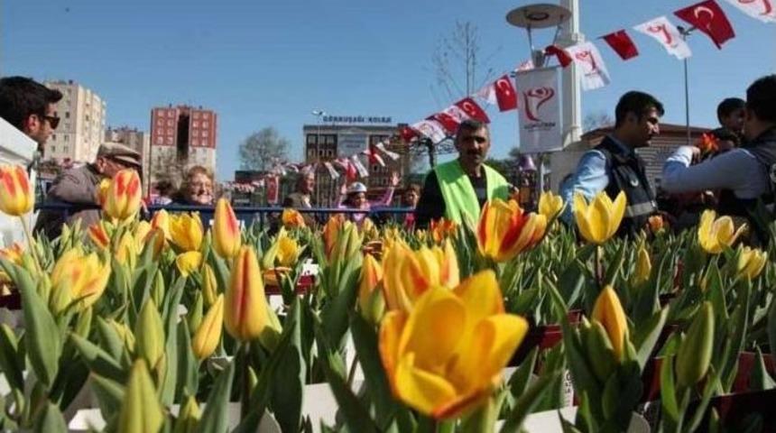 Bahar G&uuml;ng&ouml;ren&rsquo;e Renk Getirdi