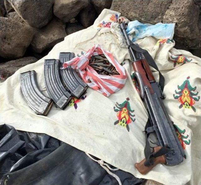 Kan Davalı Aşiretlerin Araziye G&ouml;md&uuml;ğ&uuml; Silah Ve M&uuml;himmat Bulundu 3