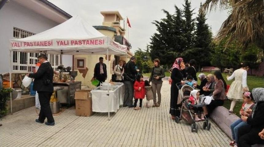 Anaokulu&rsquo;nda Kutlu Doğum Haftası İ&ccedil;in Lokma Dağıtıldı