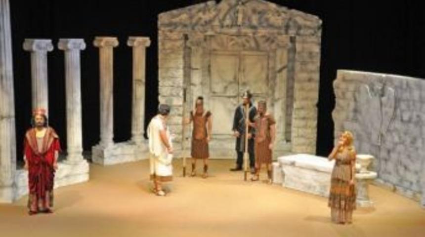 Adana Kent Konseyine "herostratos&rsquo;u Unutun"