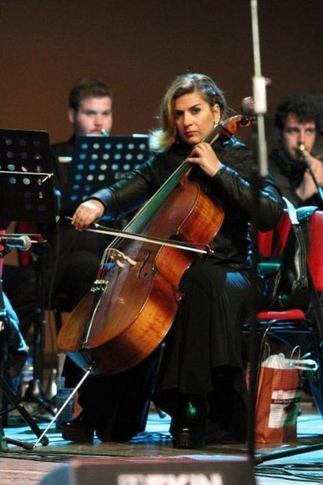 İzmir&rsquo;de Ulusal Ve Uluslararası &Ccedil;ocuk Şenliği Başladı 1