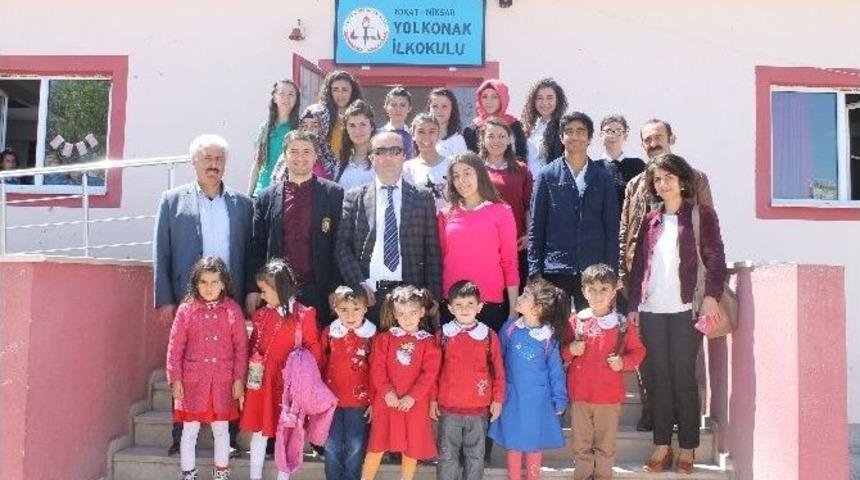 Kardeş Okul Se&ccedil;tikleri İlkokul &Ouml;ğrencilerini Sevindirdiler
