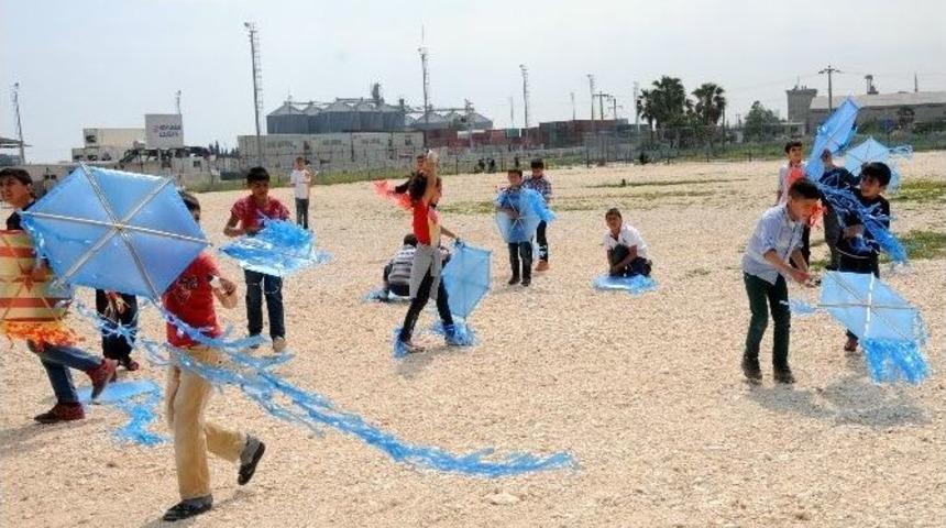 Akdeniz Belediyesi U&ccedil;urtma Şenliği D&uuml;zenledi