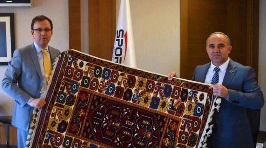 G&ouml;rdes&rsquo;in Yeni Futbol Sahası Yeni Sezona Hazır