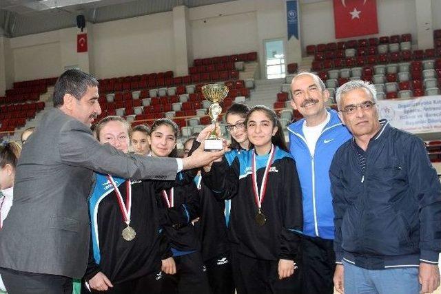 Yıldızlar Badminton T&uuml;rkiye Şampiyonası Sona Erdi 1