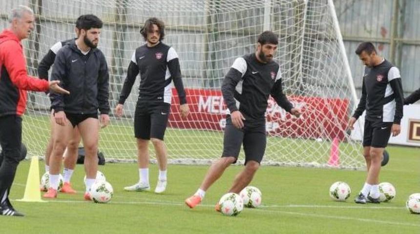 Gaziantepspor-Okan Buruk: "yarışımız Ilk 7 Yarışı I&ccedil;in"
