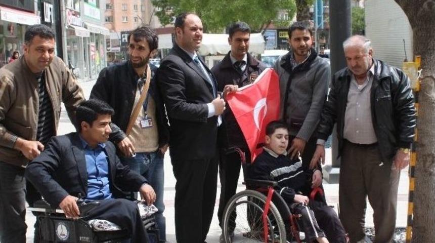 (&ouml;zel Haber) Gafed Suriyeli Engelli &Ccedil;ocuğu Unutmadı