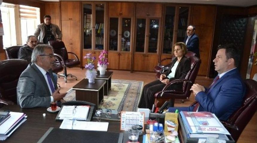 Belediye Başkanı &Ouml;zacar&rsquo;dan Taziye Ziyareti