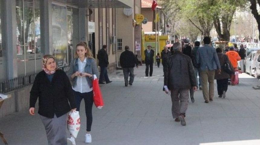 Kırşehirliler Siyasi Partilerin Se&ccedil;im Vaatlerini Değerlendirdi