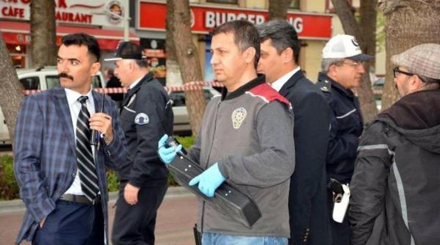 Demet Akalın Konseri &Ouml;ncesi Ş&uuml;pheli &Ccedil;anta Alarmı