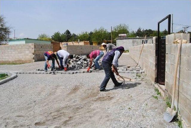 Okul Yolları Beton Parke İle Hayat Buldu