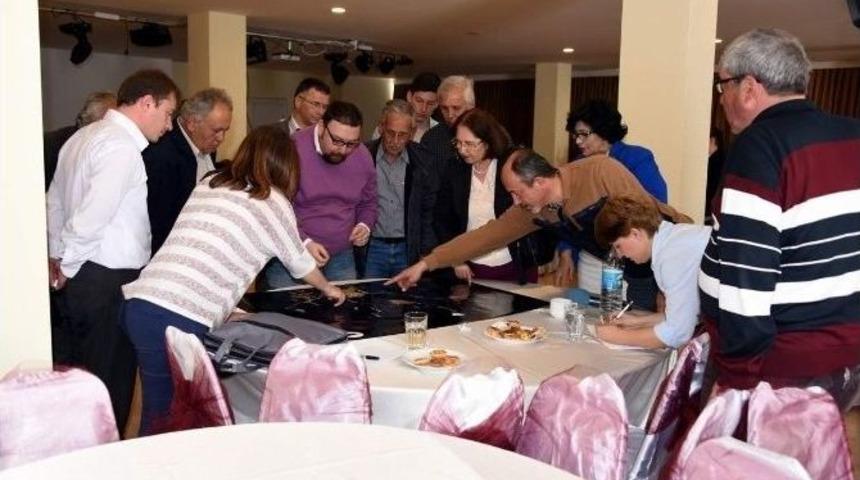 Aliağa&rsquo;nın Geleceği Masaya Yatırıldı