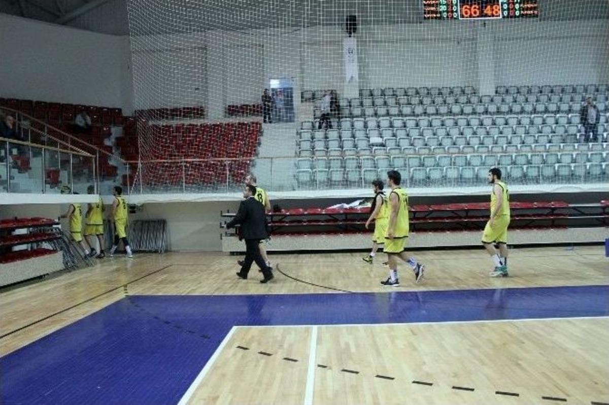 Yalova Belediyespor Adım Adım 3. Lige İlerliyor