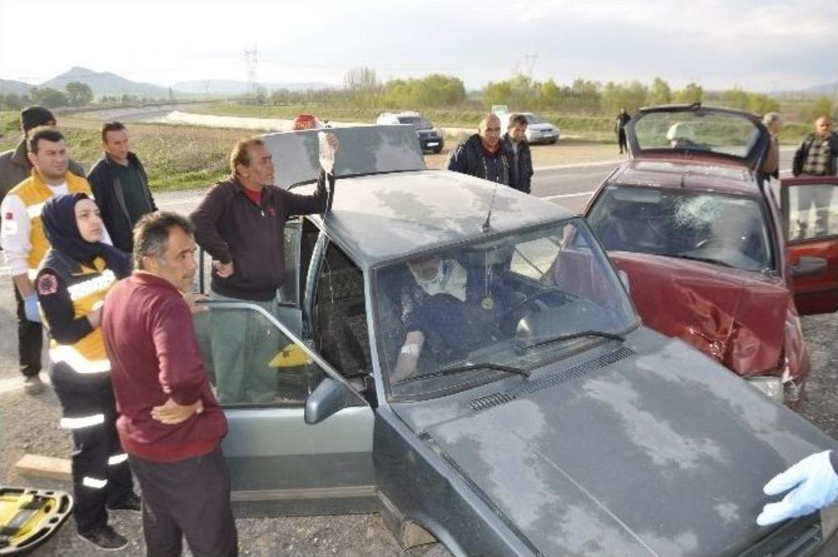 Seydişehirde Trafik Kazası: 3 Yaralı