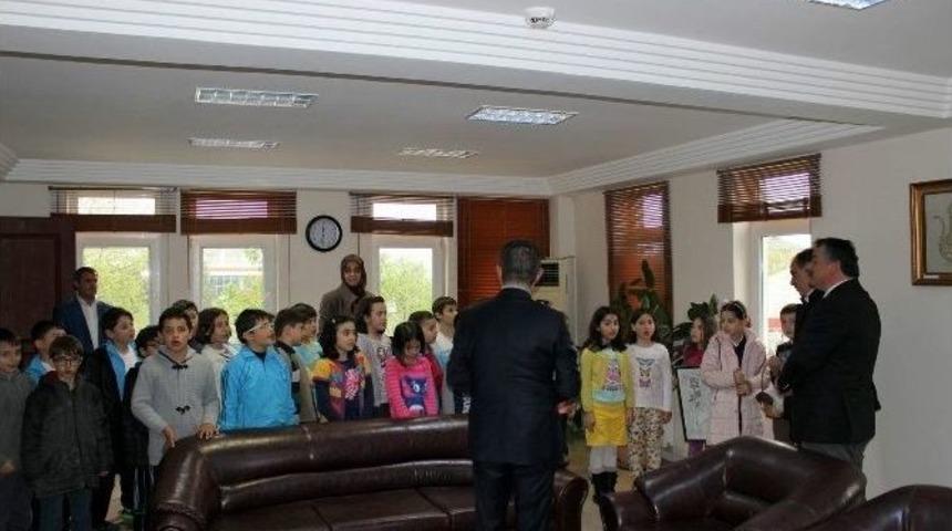 Minik &Ouml;ğrencilerden Başkana Kutlu Doğum Haftası Ziyareti