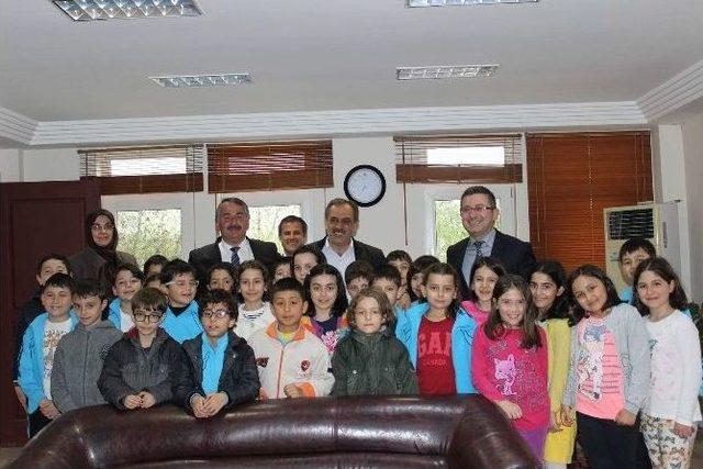 Minik &Ouml;ğrencilerden Başkana Kutlu Doğum Haftası Ziyareti 2