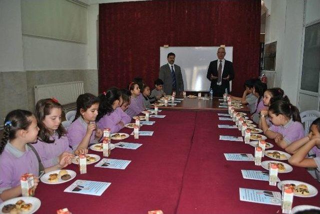 &Ouml;ğrencilerden Başkan Kale&rsquo;ye Ziyaret 1