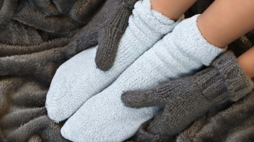 El ve ayaklarınız &ccedil;ok &uuml;ş&uuml;yorsa dikkat! 